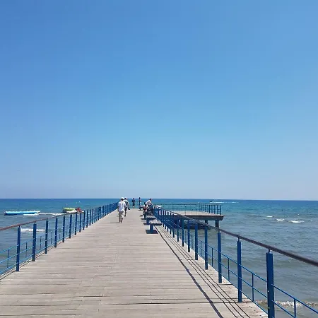 Oum Haram 66 * Λάρνακα